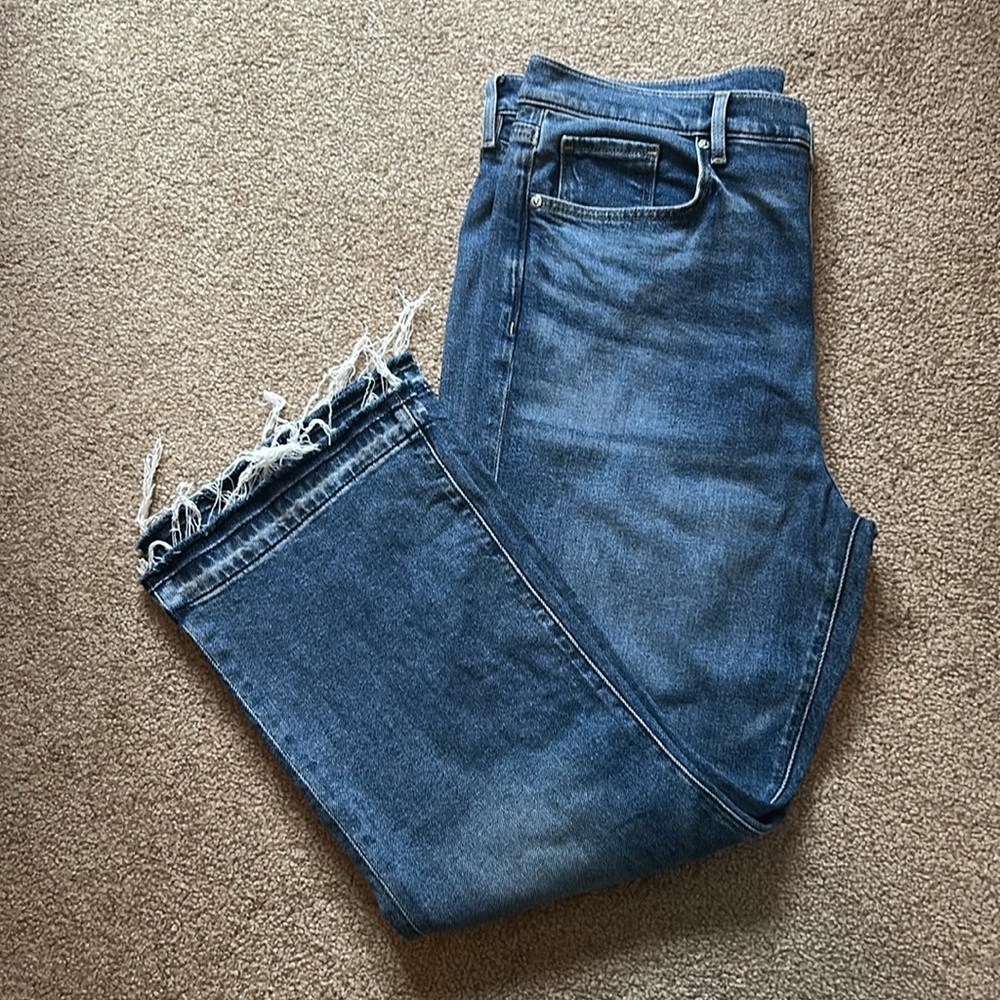 NWOT Loft High Rise The Kick Crop Denim Jean Regular Fit with Dyed Frayed Hem
